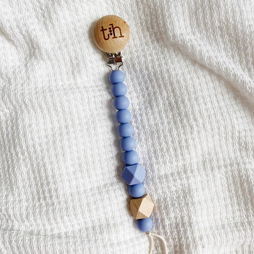 Jolie Pacifier Clip in Periwinkle