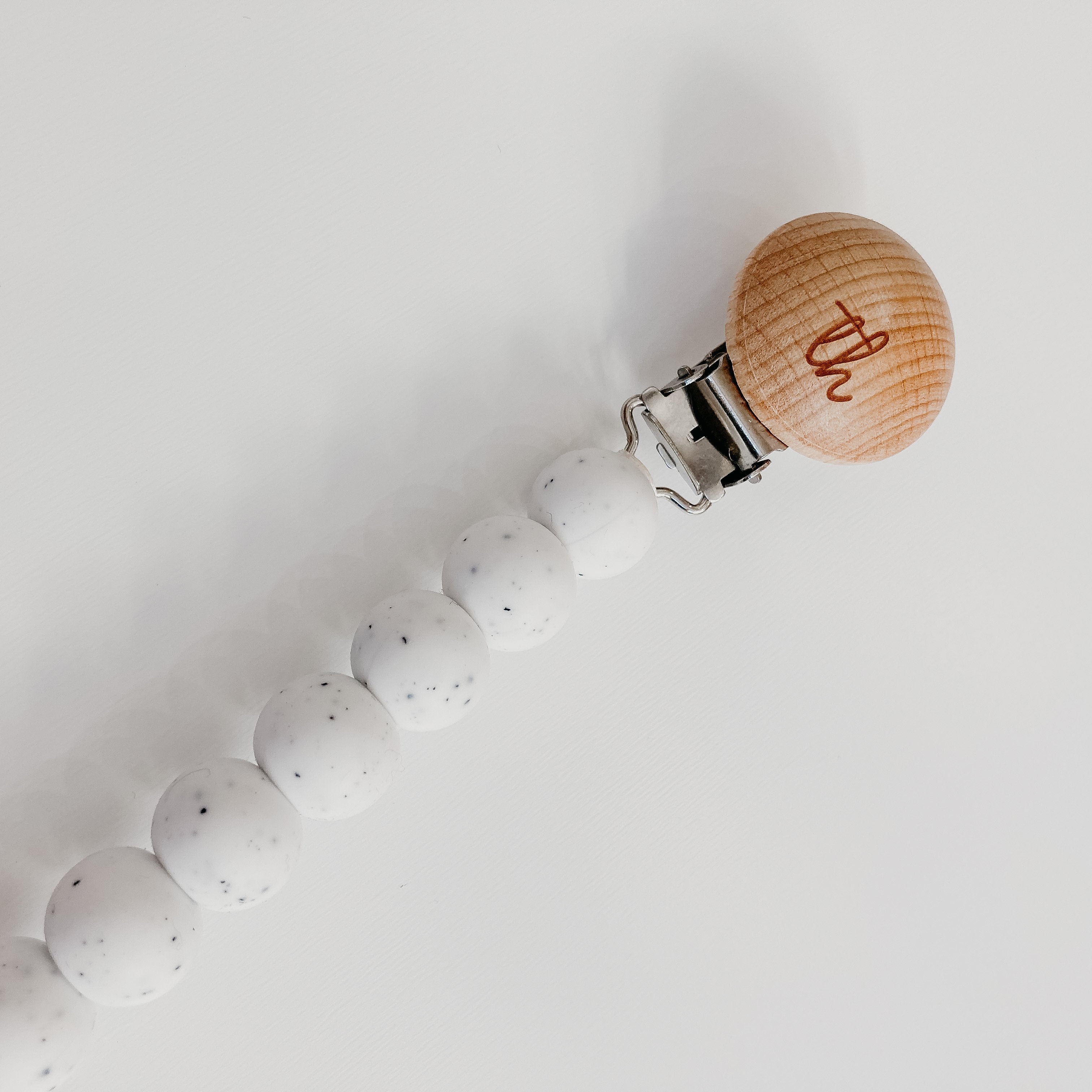 Jolie Pacifier Clip in Cookies and Cream
