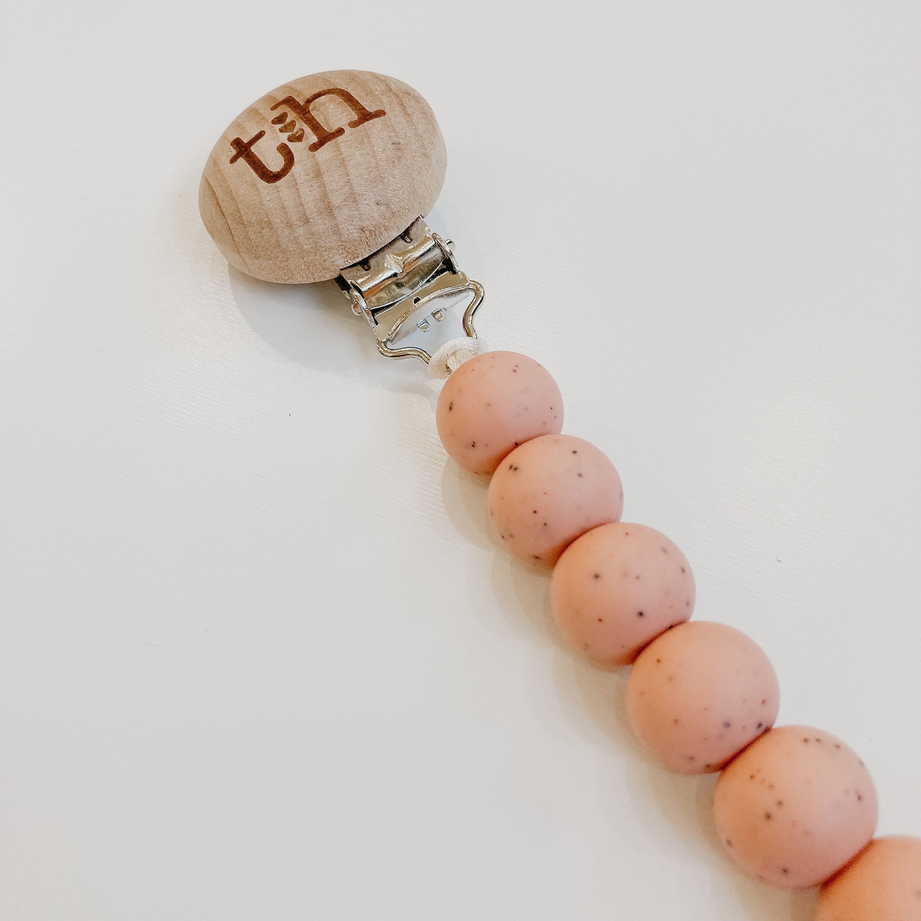 Jolie Pacifier Clip in Pink Speckle
